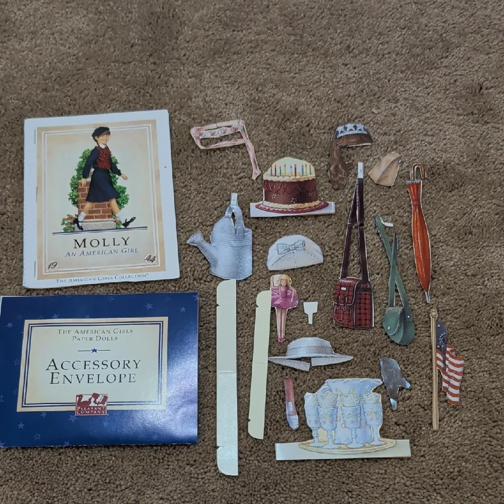 American Girl Paper Dolls Set - Green, Blue, Pink, Red - Picture 12 of 15